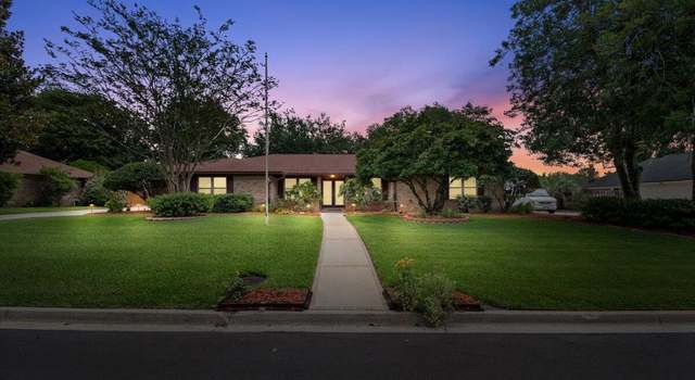 Photo of 309 Devonshire Ln, Orange Park, FL 32073