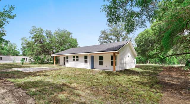 Photo of 109 Ridge Ave, Crescent City, FL 32112