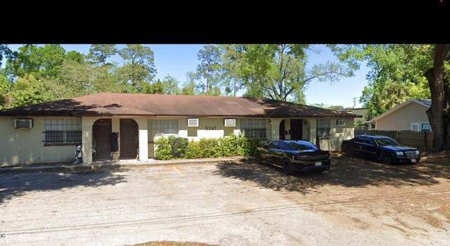 Photo of 5747 Luella St, Jacksonville, FL 32207