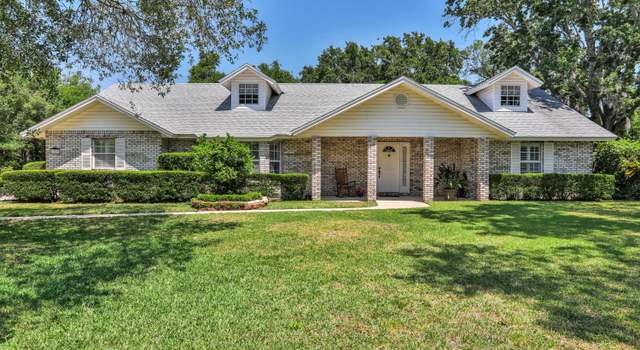 Photo of 2329 Foxwood Dr, Orange Park, FL 32073
