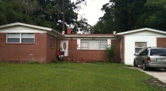 Photo of 2918 Cesery Blvd, Jacksonville, FL 32277