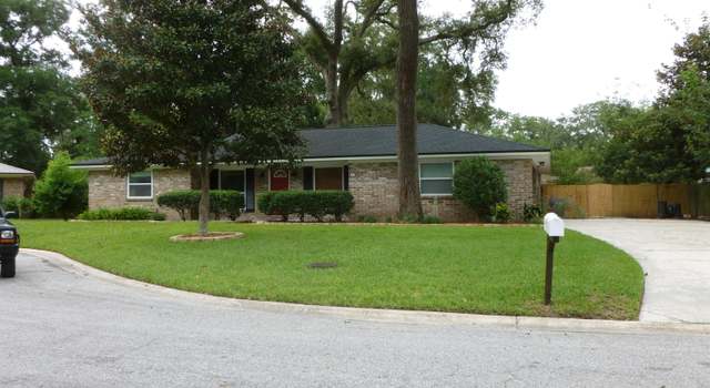 Photo of 8 Jonathan Ct, Orange Park, FL 32073