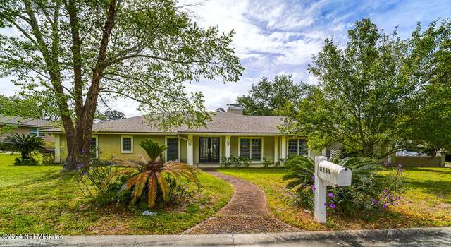 Photo of 8589 Royal Lakes Dr, Jacksonville, FL 32256