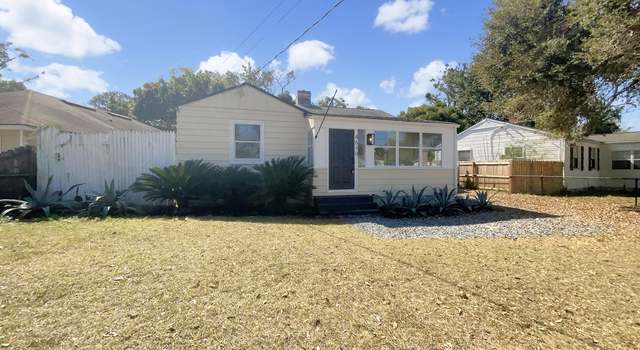 Photo of 4610 Cedarwood Rd, Jacksonville, FL 32210