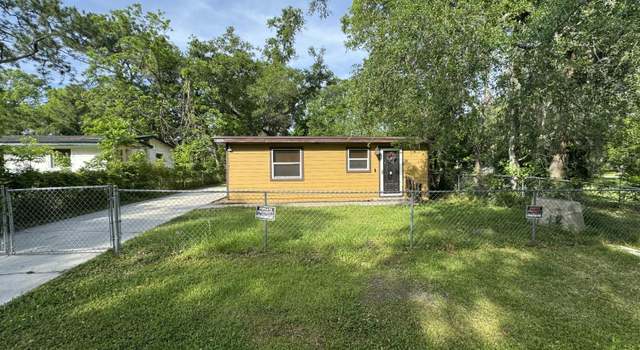 Photo of 2842 Lucoma Dr, Jacksonville, FL 32254