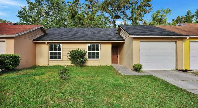 Photo of 10612 Meadowlea Dr, Jacksonville, FL 32218