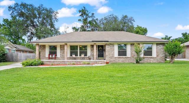 Photo of 905 Ridgeway Ct, Orange Park, FL 32065
