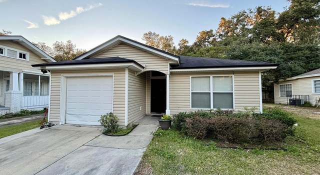 Photo of 6416 Sapphire Dr, Jacksonville, FL 32208
