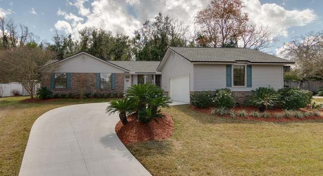 Photo of 357 Foxridge Rd, Orange Park, FL 32065
