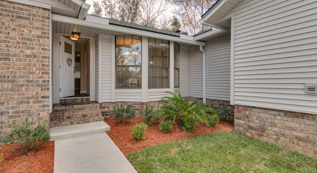 Photo of 357 Foxridge Rd, Orange Park, FL 32065