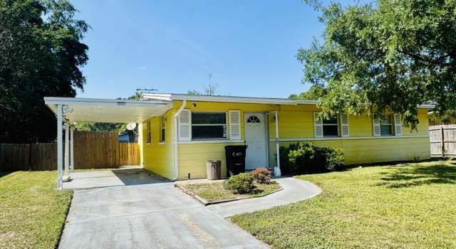 Photo of 8027 Lourdes Dr S, Jacksonville, FL 32210