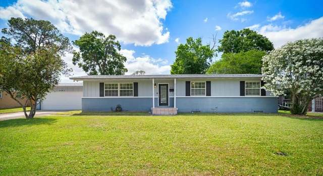 Photo of 8442 San Martarro Dr W, Jacksonville, FL 32217