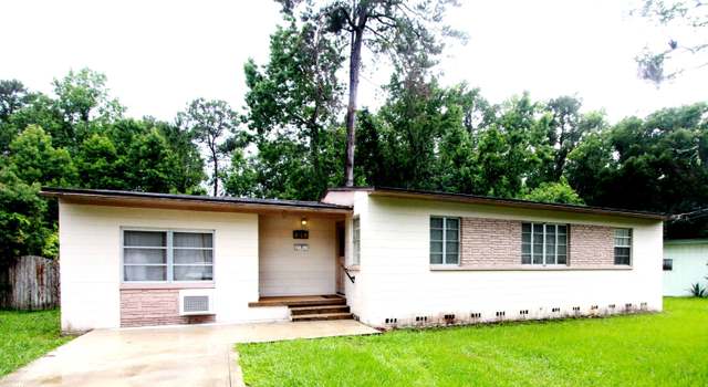 Photo of 8816 Atter Ln, Jacksonville, FL 32216