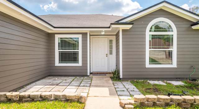Photo of 6639 Shiny Stone Ct, Jacksonville, FL 32244