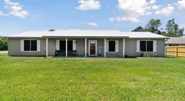 Photo of 1696 County Road 315b, Green Cove Springs, FL 32043