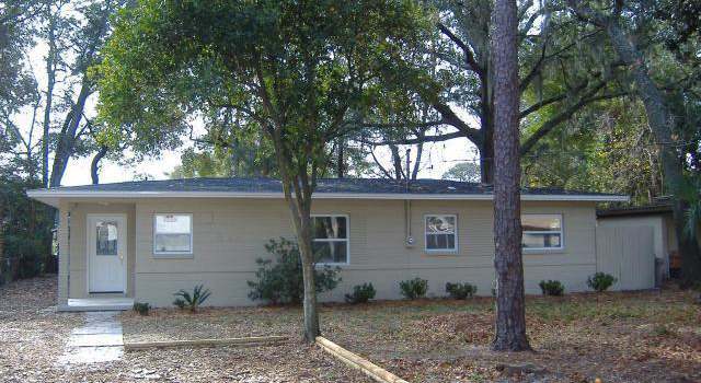 Photo of 5506 Floral Bluff Rd, Jacksonville, FL 32211