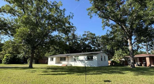 Photo of 6325 Autlan Dr, Jacksonville, FL 32210