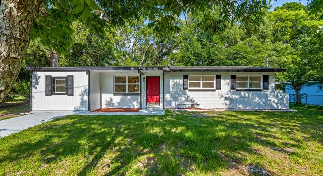Photo of 3903 MacGregor Dr, Jacksonville, FL 32210