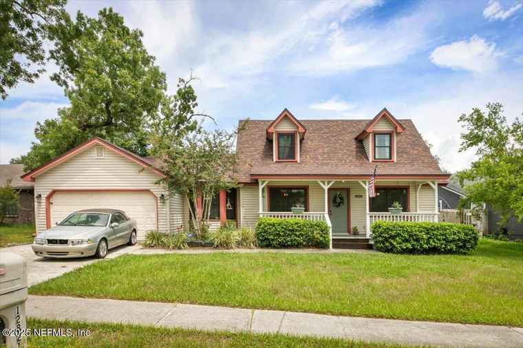 Photo of 12821 Julington Ridge Dr Jacksonville, FL 32258