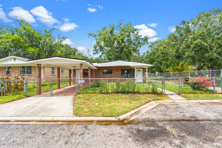 Photo of 2103 W 14th St Jacksonville, FL 32209