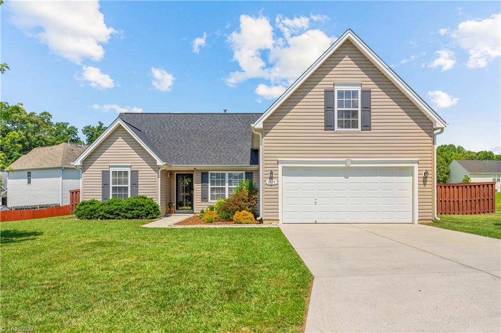 2735 Mossy Meadow Dr, High Point, NC 27265 | MLS# 1072032 | Redfin