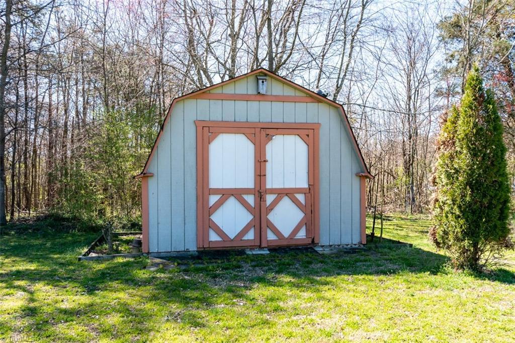 2913 Whispering Way, Sophia, NC 27350 MLS 923689 Redfin