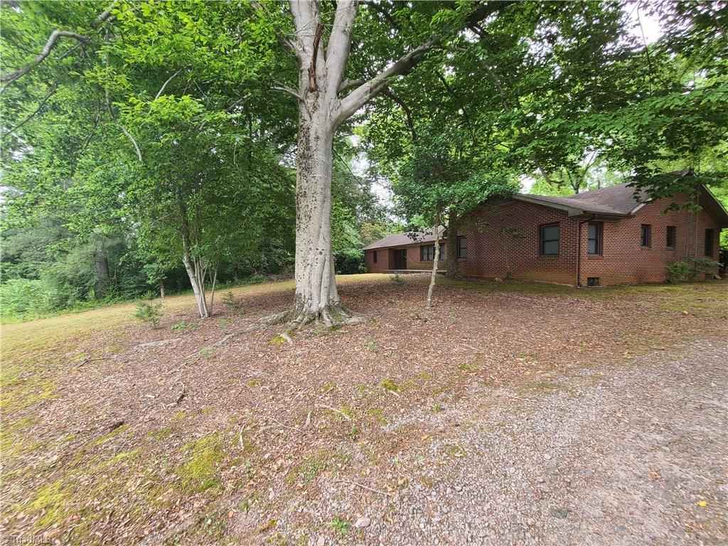 homes for sale on wilkesboro hwy statesville nc