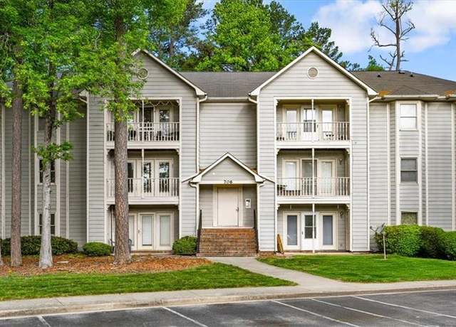 Property at 706 Glendale Dr Unit H, Greensboro, NC 27406, 2 beds, 2 baths