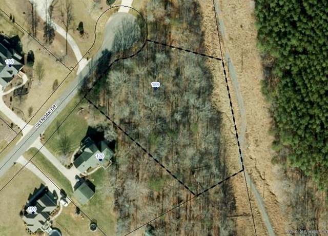 Property at 186 Glenoak Dr, Eden, NC 27288