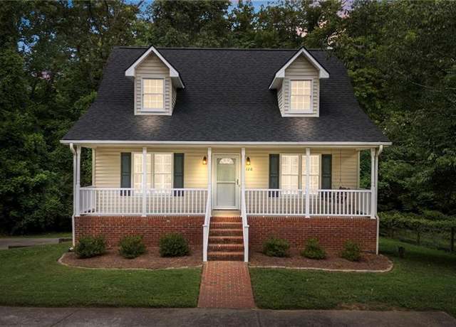 Property at 120 Wyman Ct, Winston-salem, NC 27106, 3 beds, 2 baths