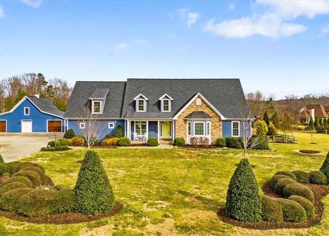 Property at 8540 Linville Rd, Oak Ridge, NC 27310, 3 beds, 4 baths