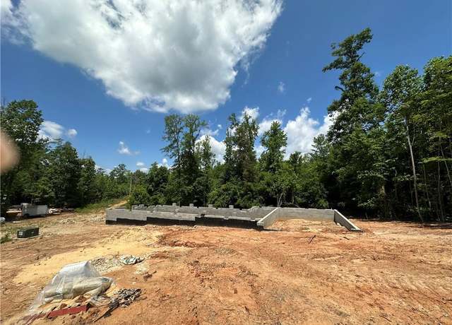 Property at 176 Ivory Ln, Lexington, NC 27295, 3 beds, 3.5 baths