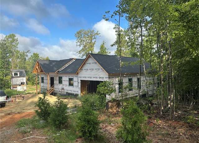 Property at 176 Ivory Ln, Lexington, NC 27295, 3 beds, 3.5 baths