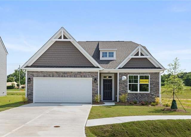 Property at 322 Blooming Maple Dr, Kernersville, NC 27284, 3 beds, 2 baths