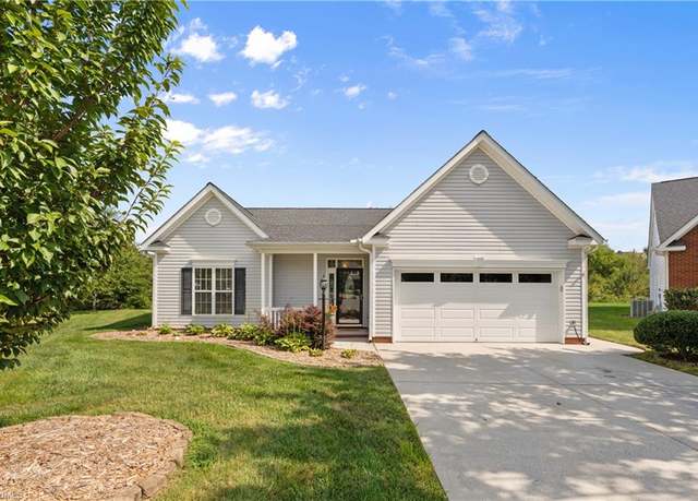 Property at 5806 Sunny Ridge Trl, Clemmons, NC 27012, 3 beds, 2 baths