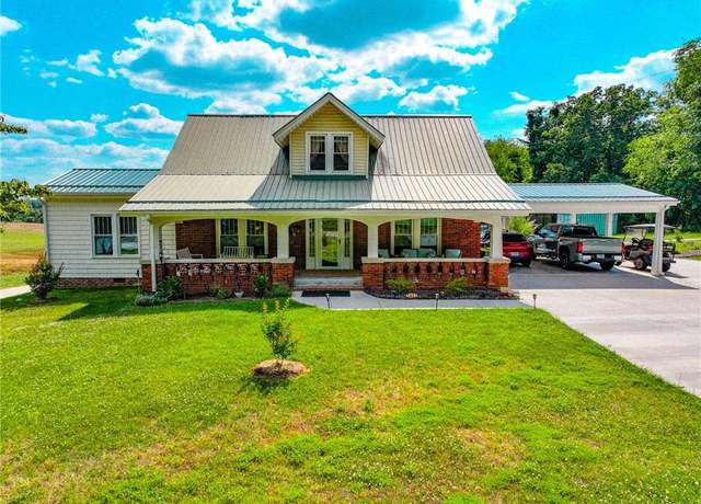 Property at 2416 Old Pipers Gap Rd, Cana, VA 24317, 3 beds, 2.5 baths
