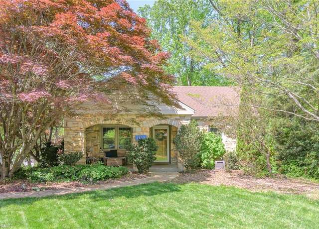 Property at 1112 Melrose St, Winston-salem, NC 27103, 5 beds, 2.5 baths