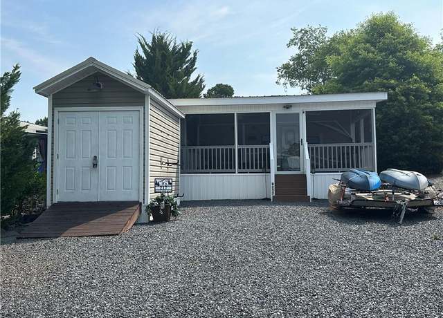 Property at 217 Badin View Dr, New London, NC 28127, 1 bed, 1 bath