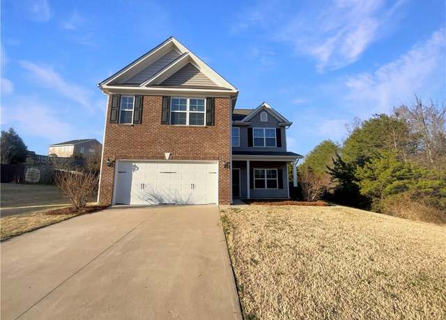 Property at 463 Brassfield Dr, Burlington, NC 27217, 4 beds, 2.5 baths