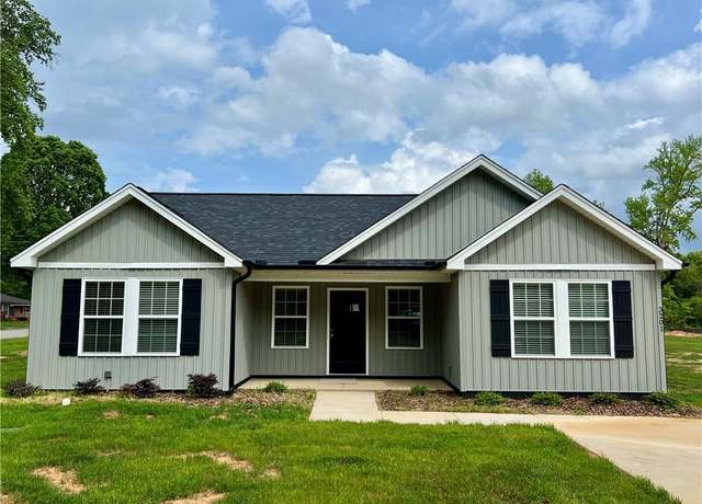 Property at 3201 Plymouth St, Archdale, NC 27263, 3 beds, 2 baths