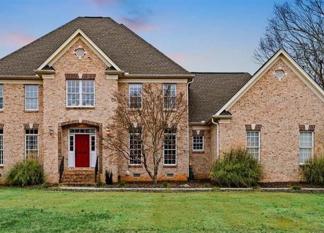 Property at 6508 Lismore Dr, Browns Summit, NC 27214, 4 beds, 3 baths