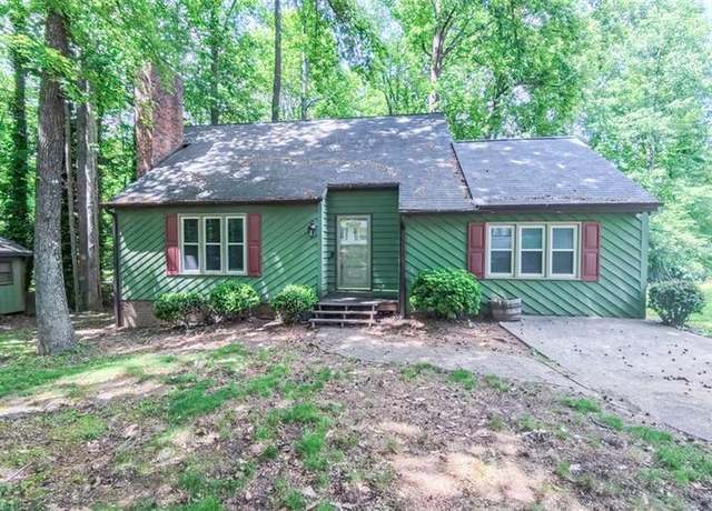 Property at 1210 Century Park Ave, Kernersville, NC 27284, 3 beds, 2 baths