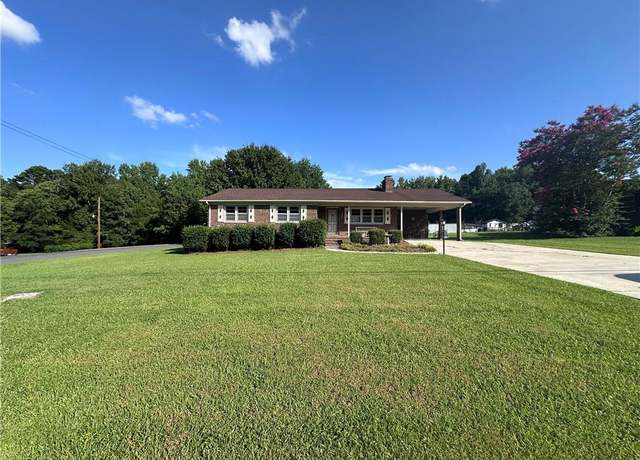 Property at 2213 Old Farmer Rd, Asheboro, NC 27205, 2 beds, 2 baths