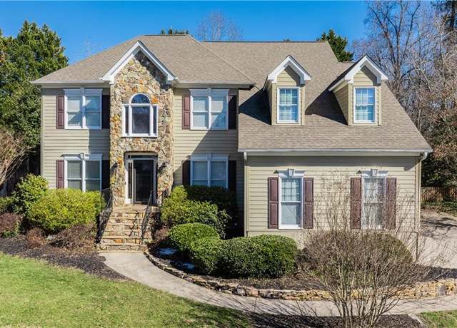 Property at 3004 Campfire Ct, Jamestown, NC 27282, 4 beds, 2.5 baths