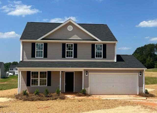 Property at 107 Lookout Trl, Madison, NC 27025, 4 beds, 2.5 baths