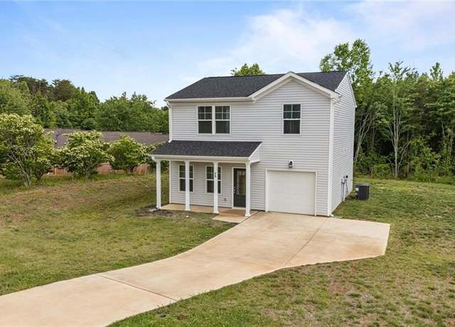 Property at 628 East St, Reidsville, NC 27230, 3 beds, 2.5 baths