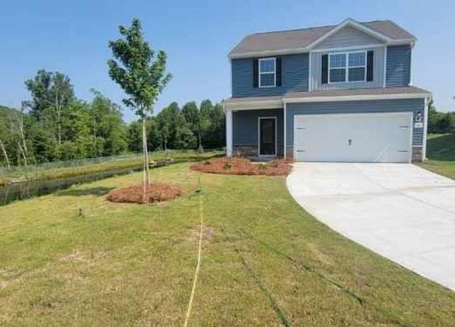 Property at 104 Macintosh Dr, King, NC 27021, 4 beds, 2.5 baths