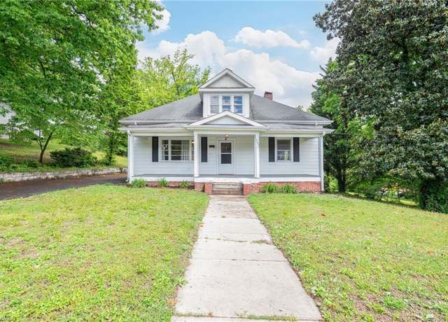 Property at 245 E Lebanon St, Mount Airy, NC 27030, 2 beds, 1 bath
