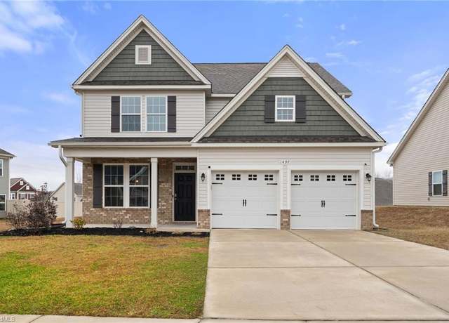 Property at 1497 White Lake Dr, Kernersville, NC 27284, 4 beds, 2.5 baths
