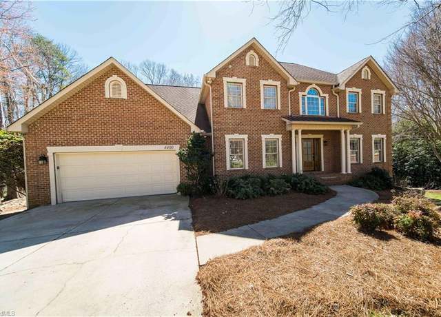 Property at 4400 Preston Pt, High Point, NC 27265, 5 beds, 4.5 baths